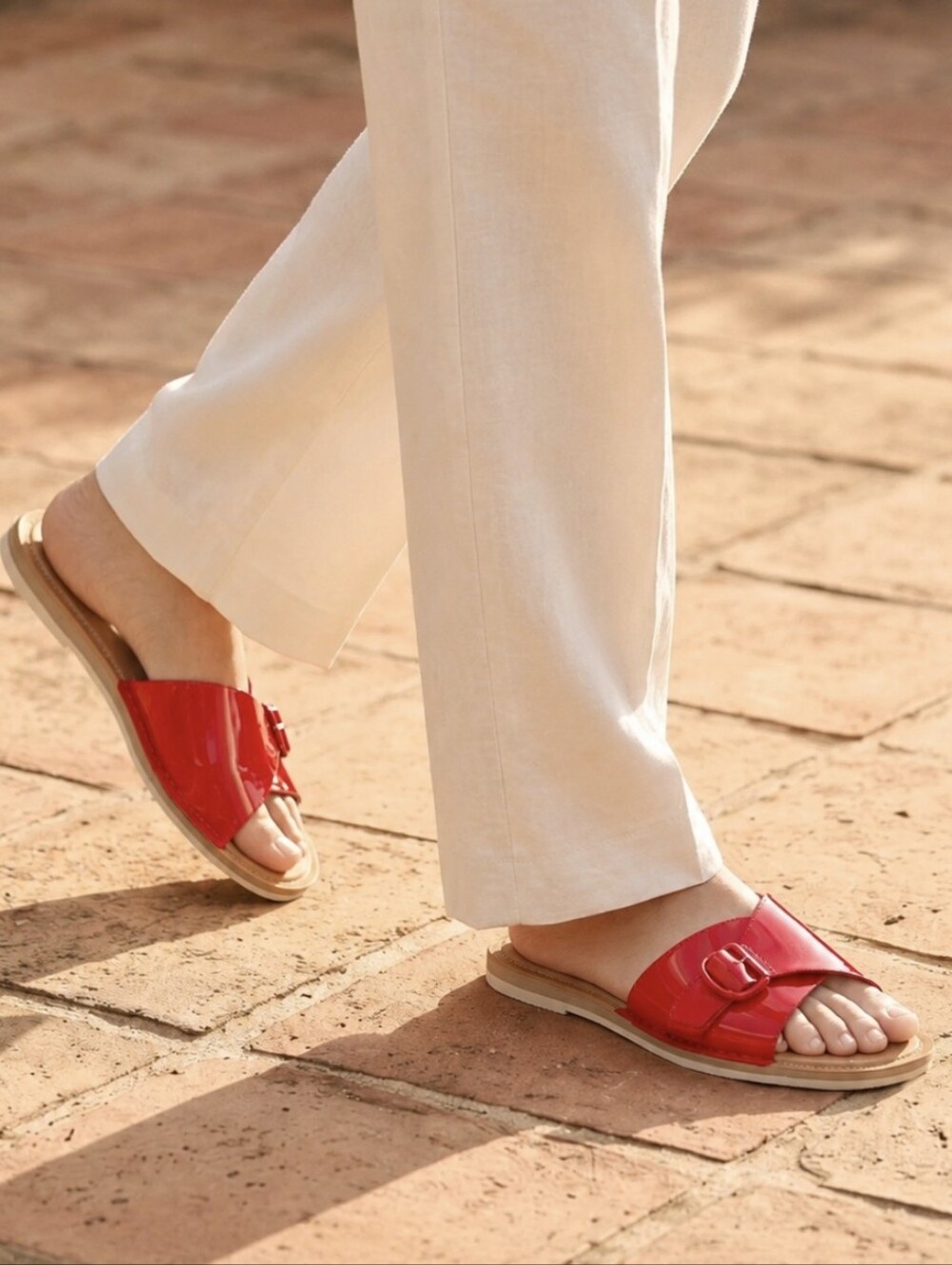 Sperry Seaport Slide Sandals Red Patent Leather Buckle Coastal Nautical Size 8.5